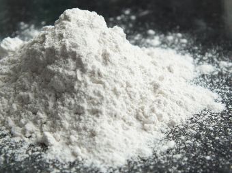 Silica flours